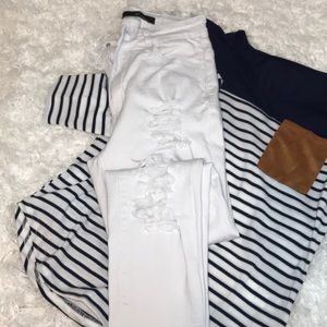 ✨🆕white high waisted destroyed skinny jeans